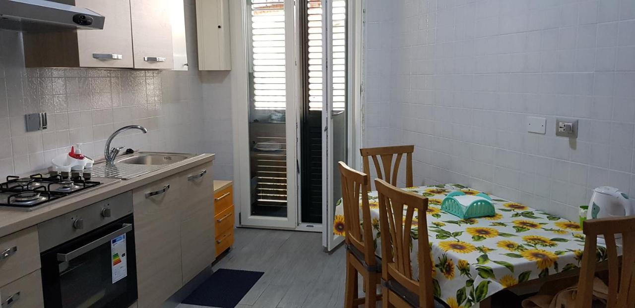 Lili & Aurora Home โรม ภายนอก รูปภาพ